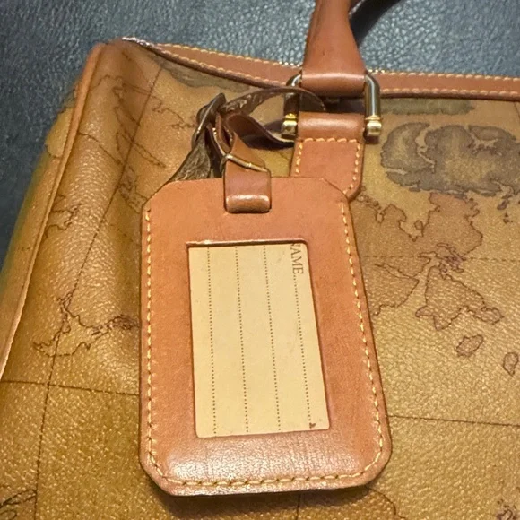 Alviero Martini Vintage Classic Map Design Leather Boston Bag With Luggage Tag - Picture 3 of 11